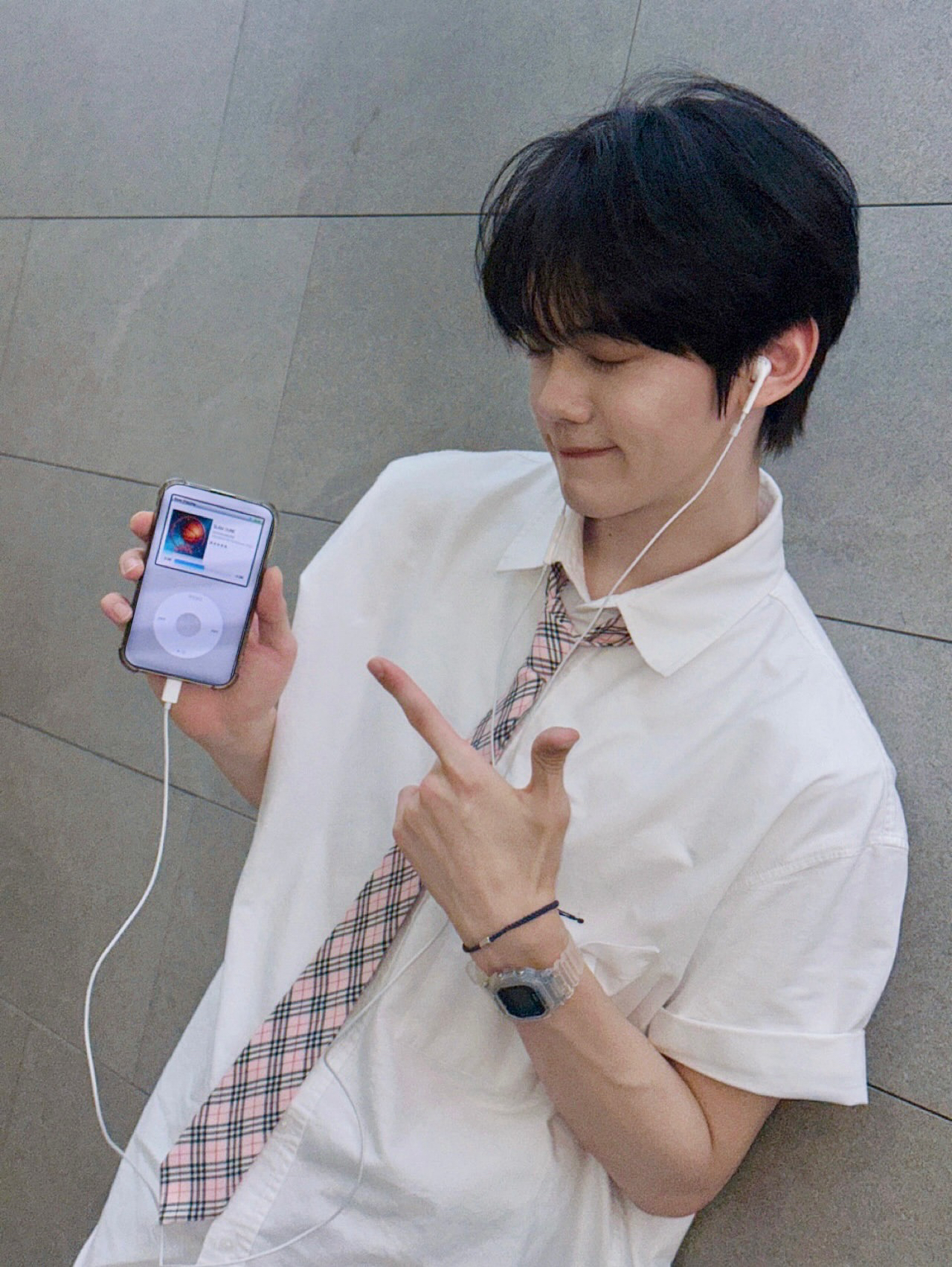 Potret di balik layar Kim Gyuvin (ZEROBASEONE)