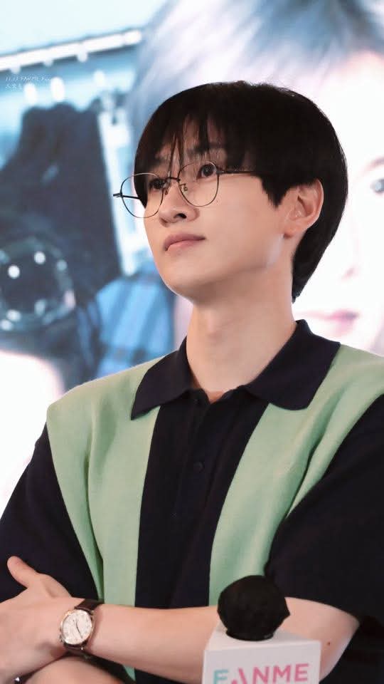 Latest photo of Eunhyuk (Super Junior)