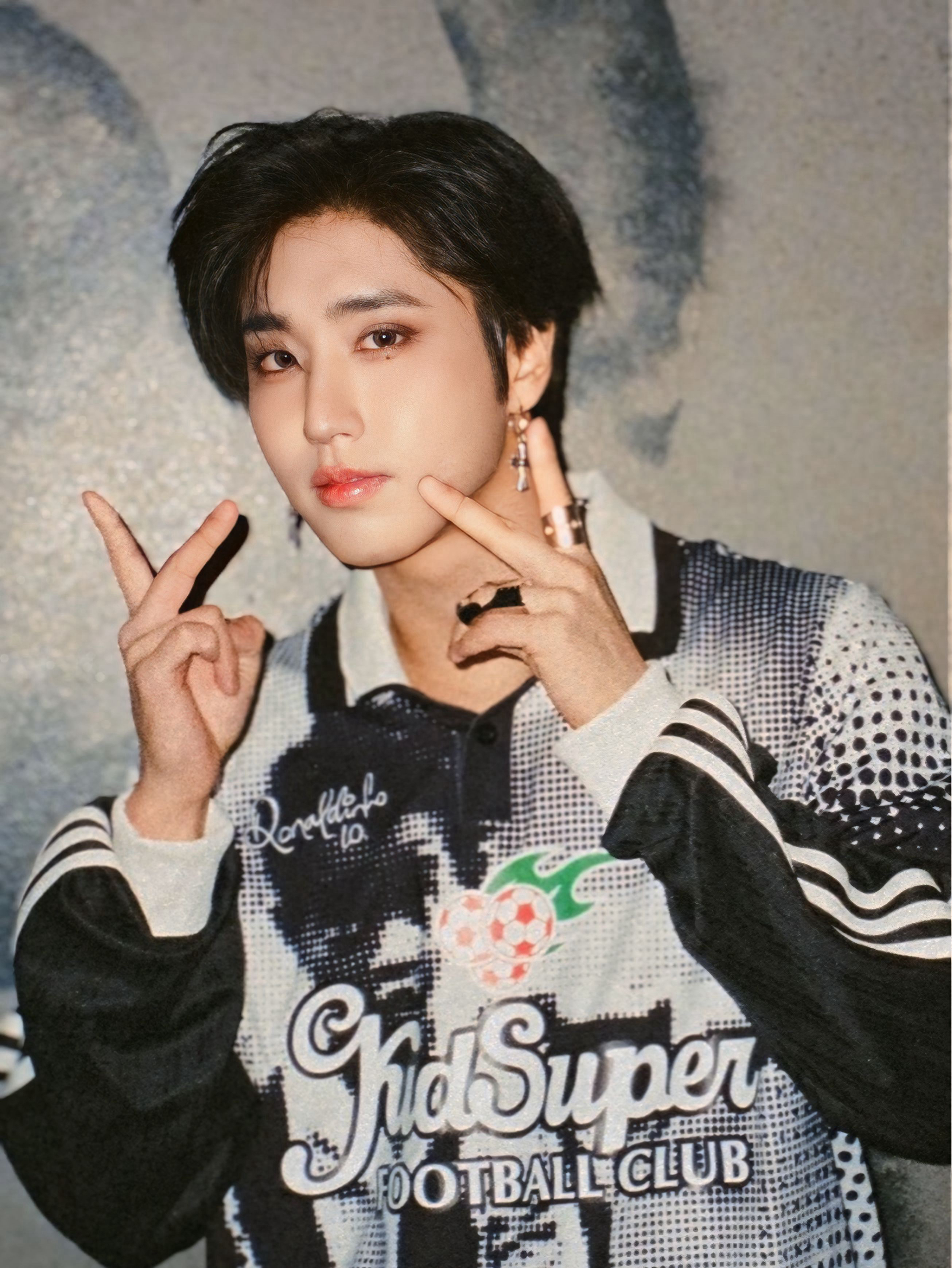 Behind-the-scenes cut of HAN (Stray Kids)