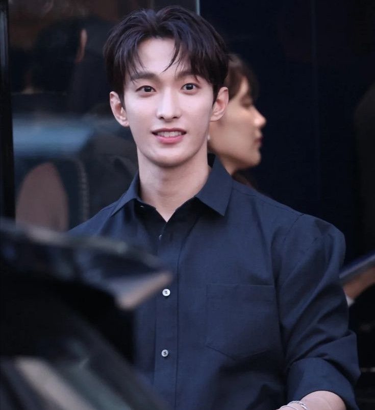 ドギョム (SEVENTEEN)の最近の活動写真