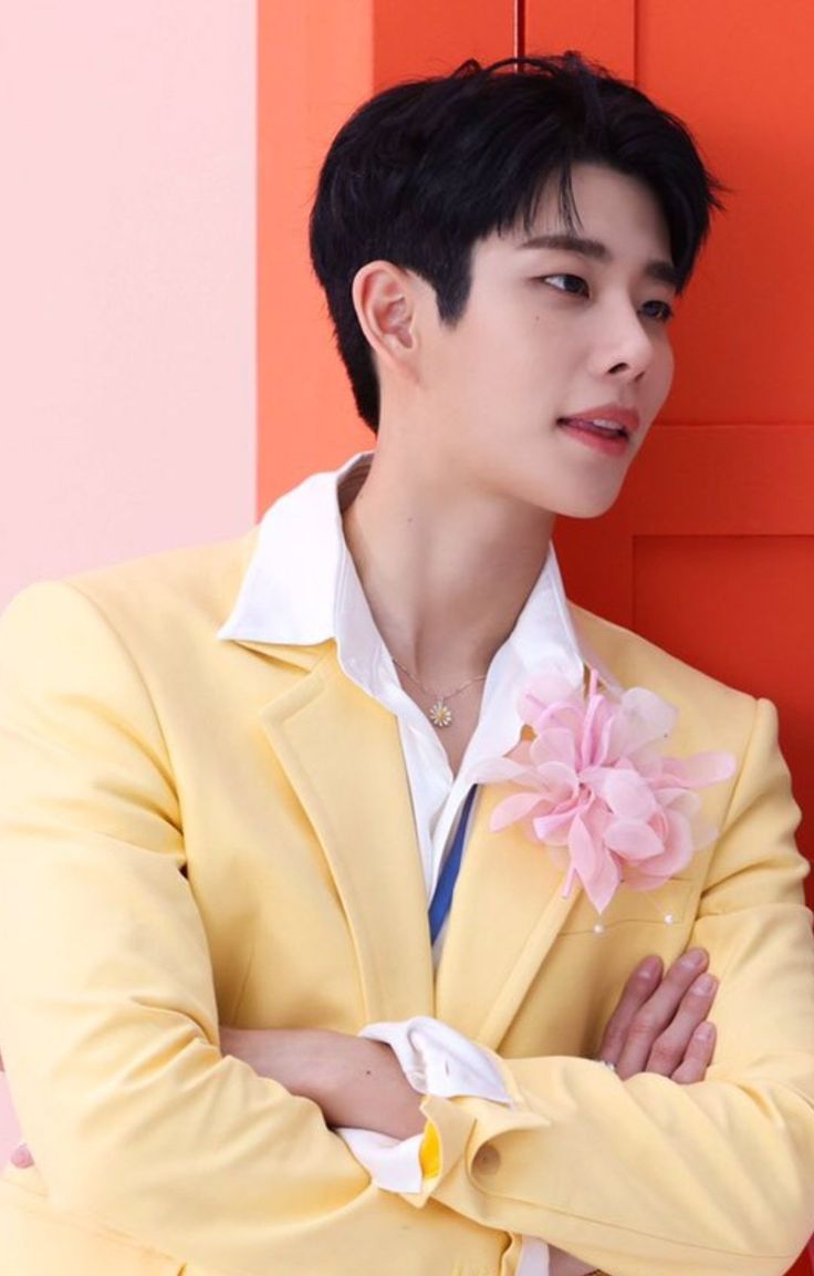 Behind-the-scenes cut of MJ (ASTRO)