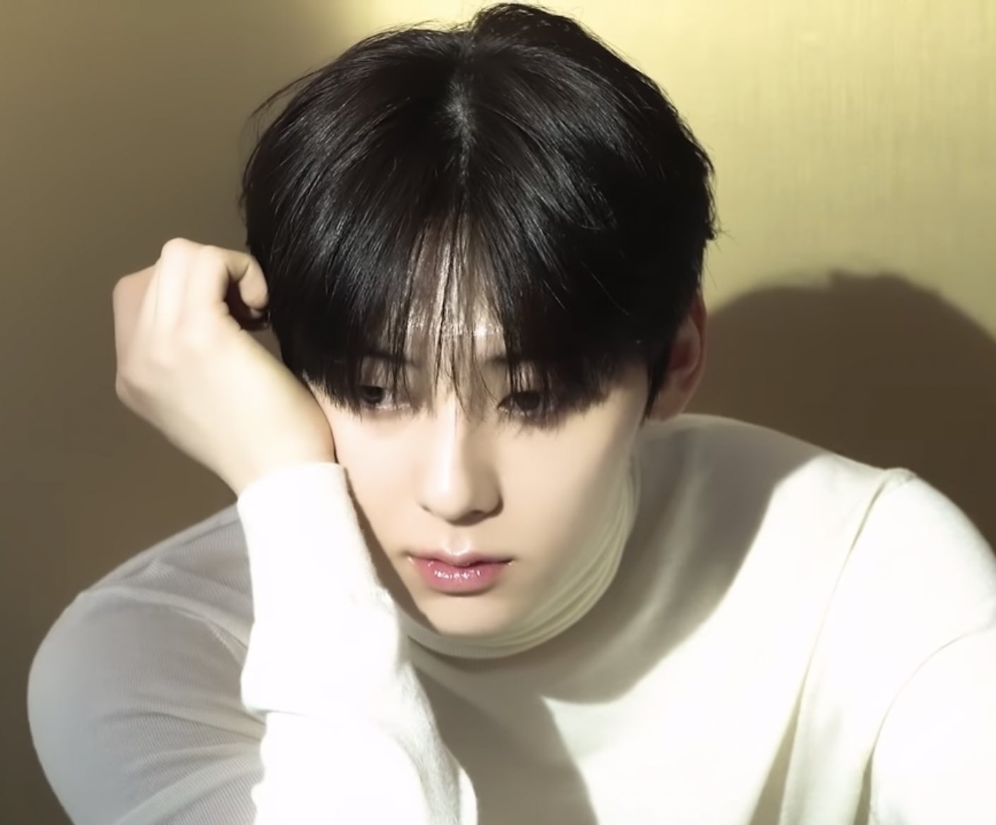 Recent activity shot of Hwang Minhyun