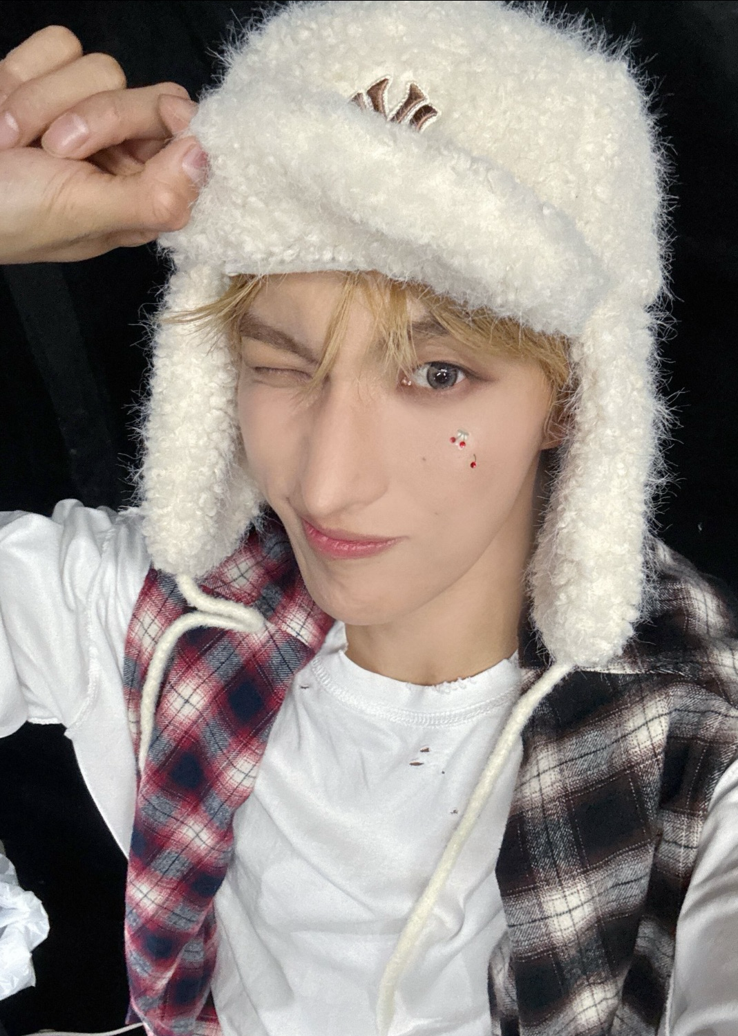 Latest photo of DK (SEVENTEEN)