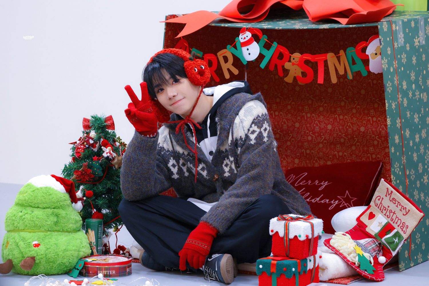 Behind-the-scenes cut of Park Han (AHOF)