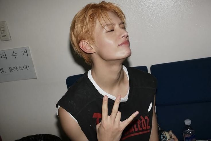 Latest photo of James (CORTIS)