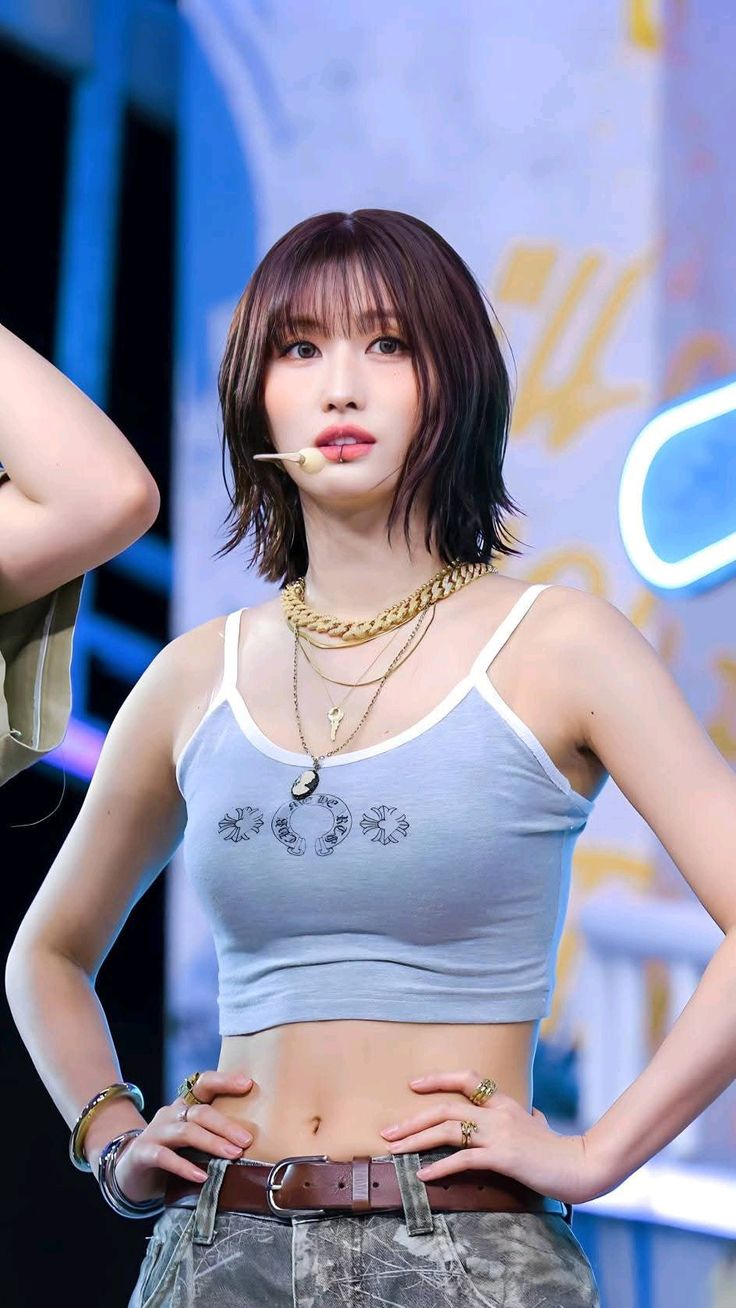 Momo (TWICE)的幕後花絮