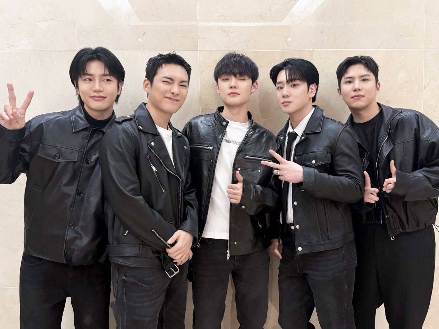 Behind-the-scenes cut of A.C.E