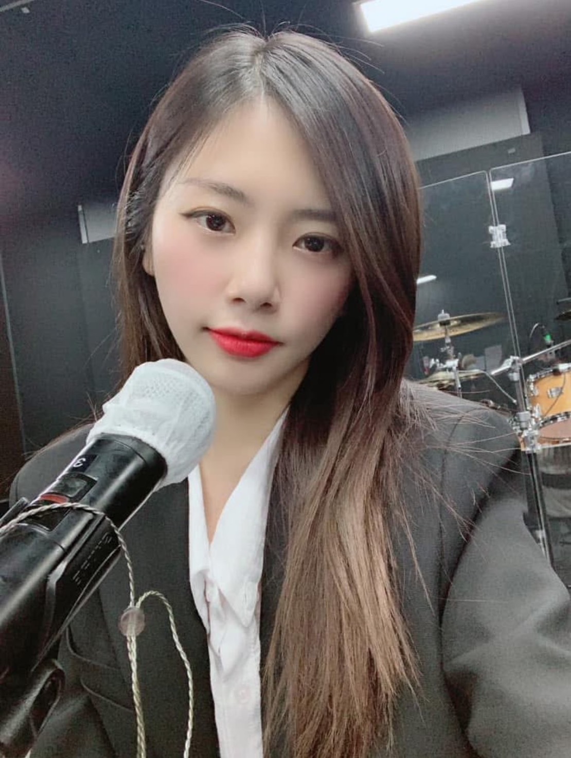 A moment captured by JI U (DREAMCATCHER)'s fan