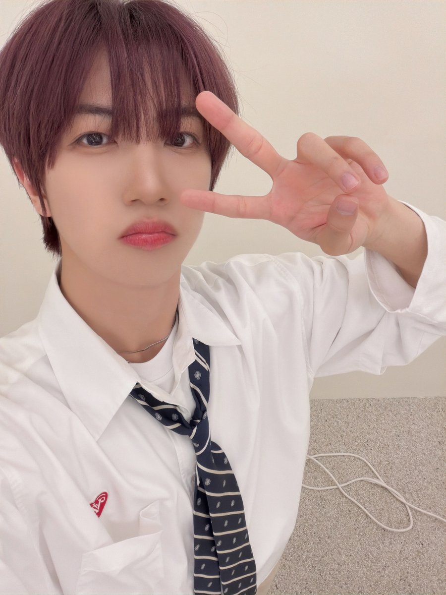 Latest photo of CRAVITY