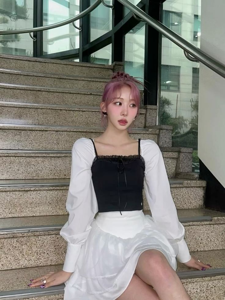 Behind-the-scenes cut of Koo Hanna (UDTT)