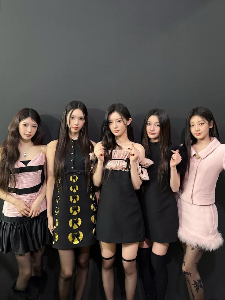 Recent activity shot of ILLIT