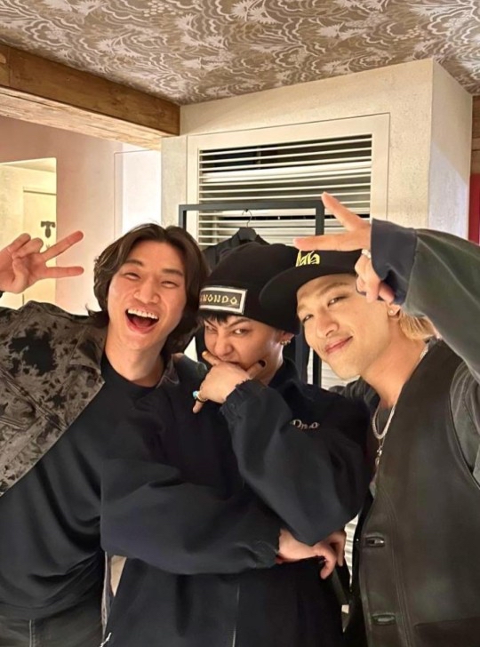 Behind-the-scenes cut of BIGBANG