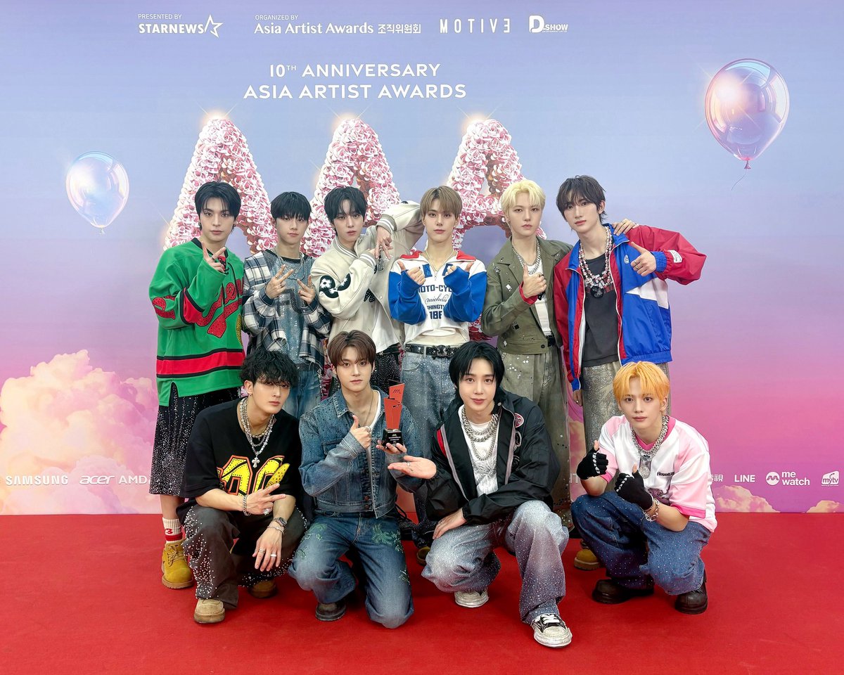 A moment captured by Xikers's fan