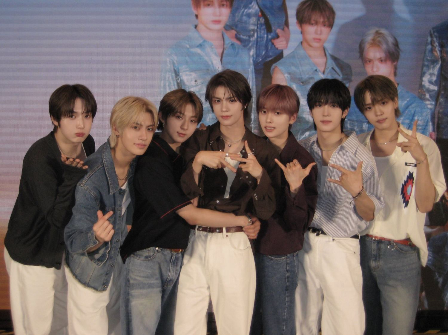 Behind-the-scenes cut of NouerA