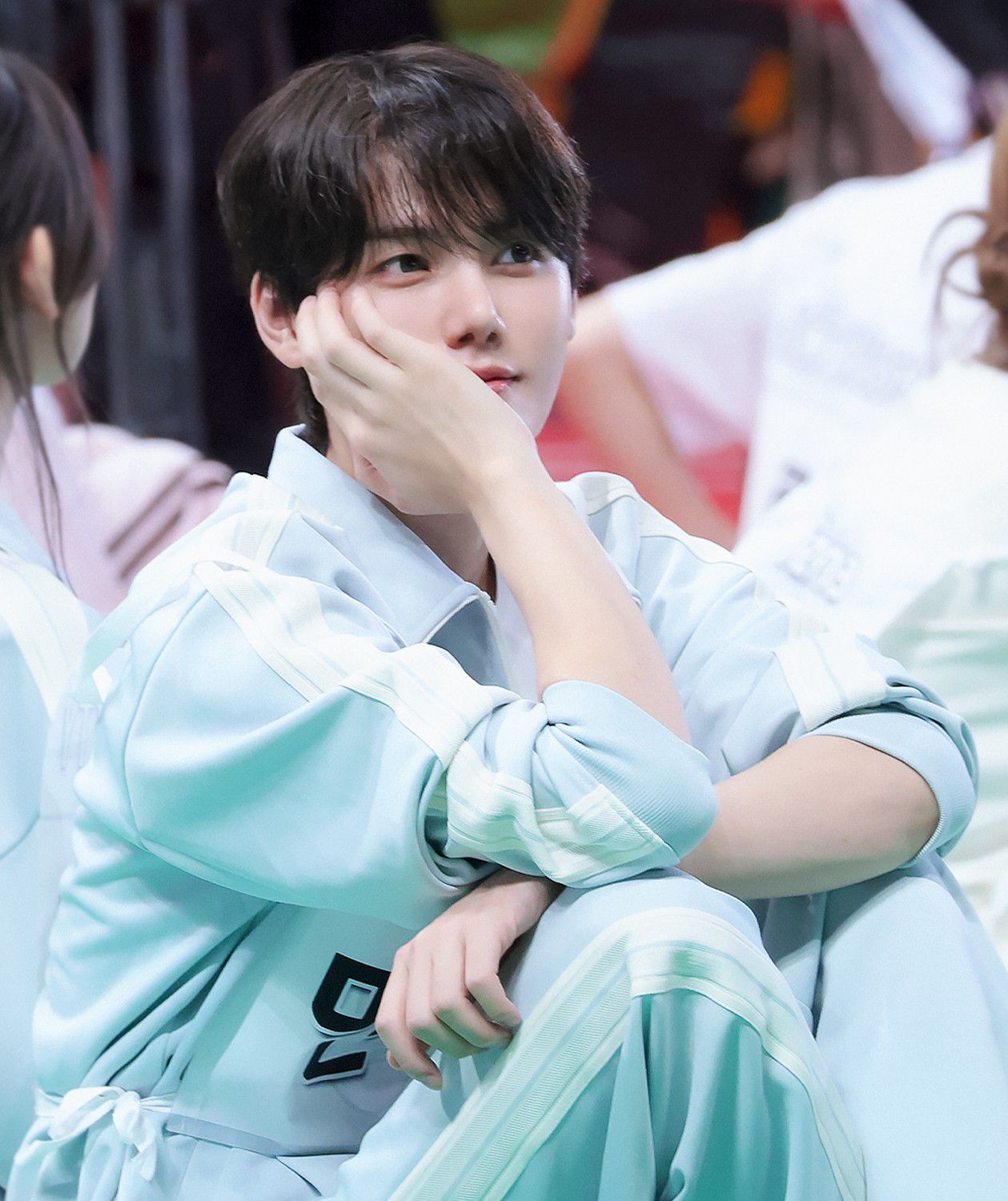 Behind-the-scenes cut of Minhee (CRAVITY)