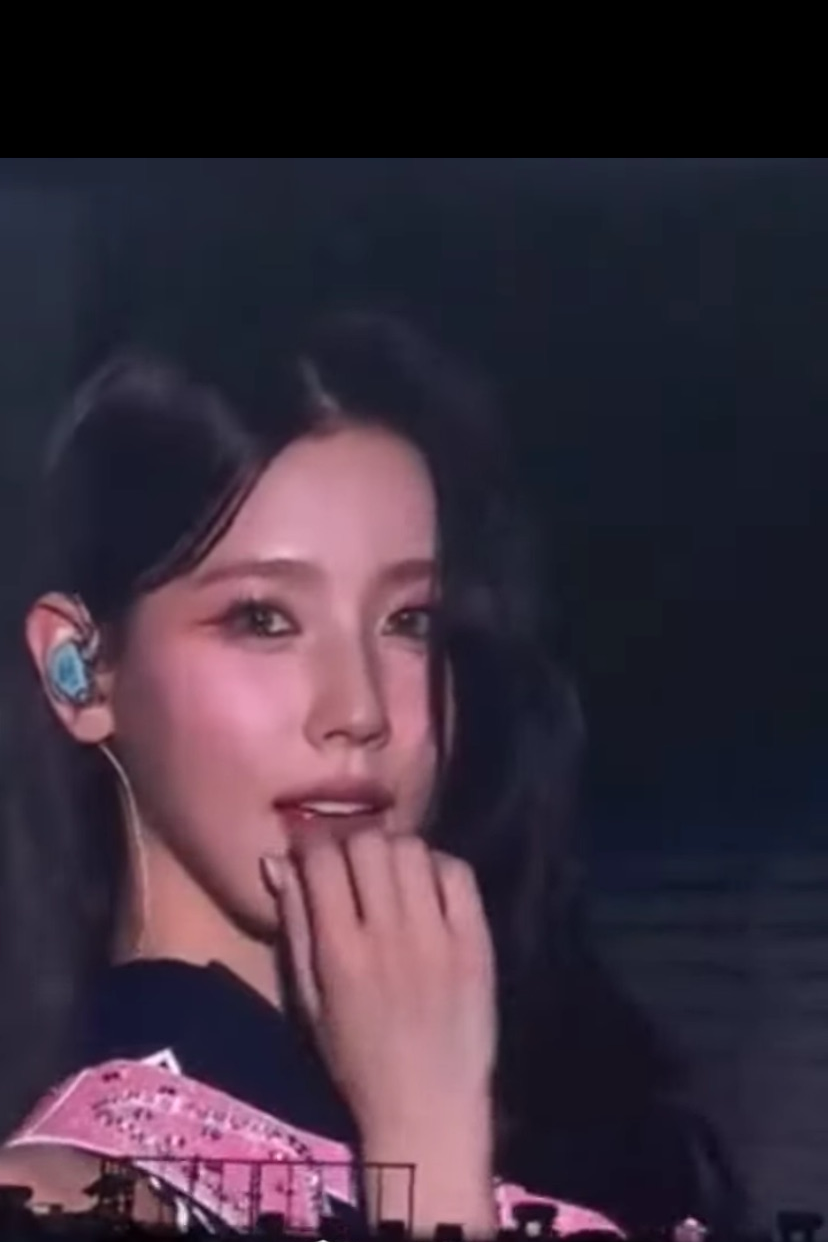 Behind-the-scenes cut of i-dle
