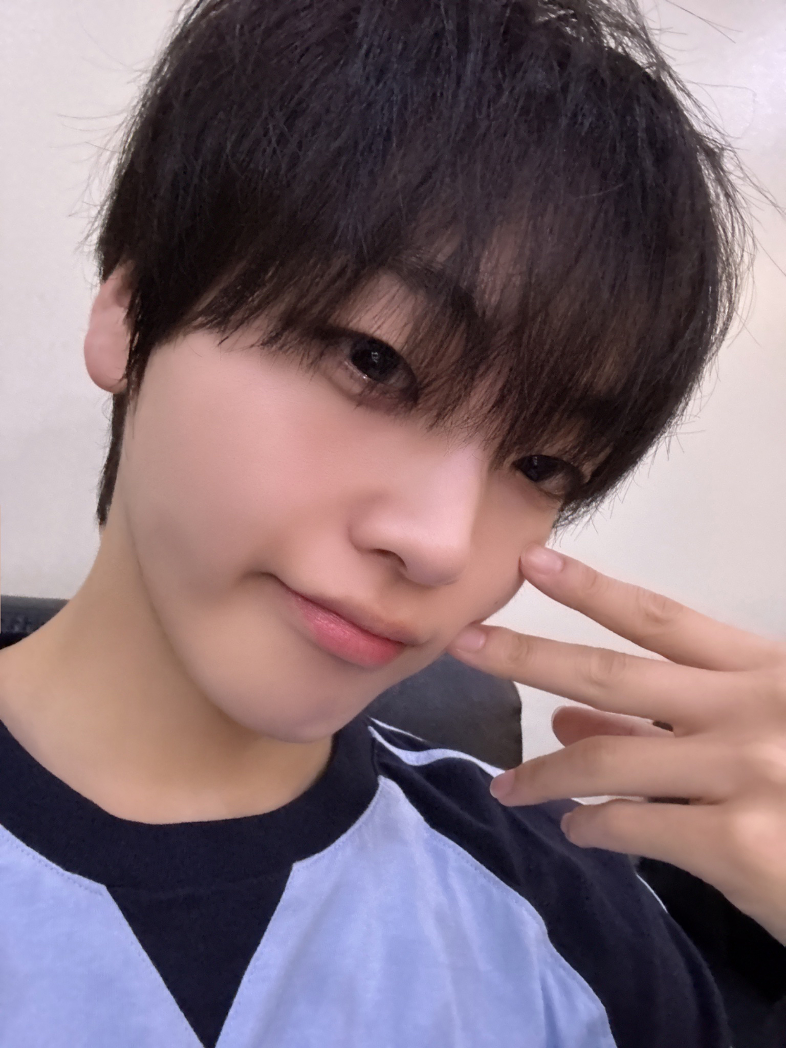 Behind-the-scenes cut of Hyeongjun (CRAVITY)