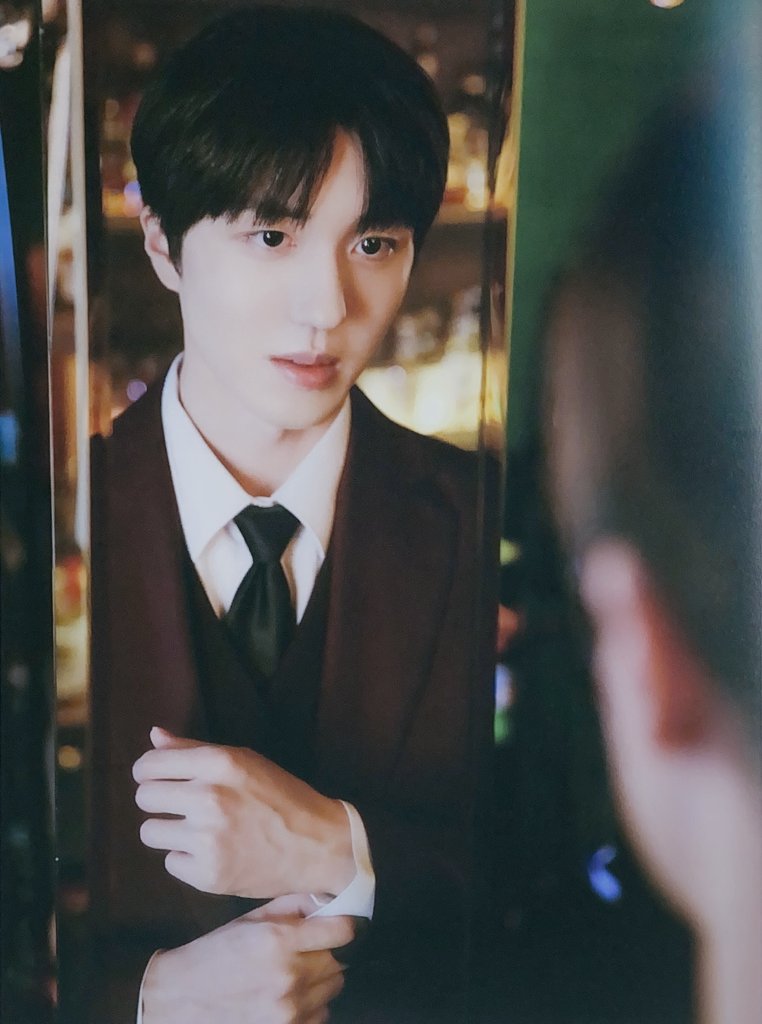 Behind-the-scenes cut of Chani (SF9)