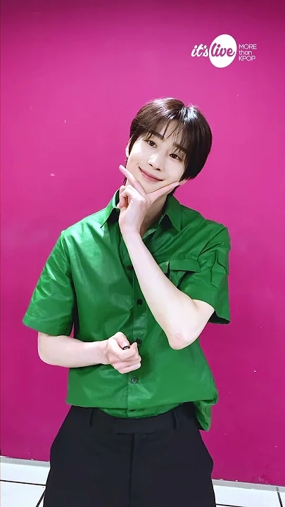 Today's most popular wallpaper in the Han Seungwoo community
