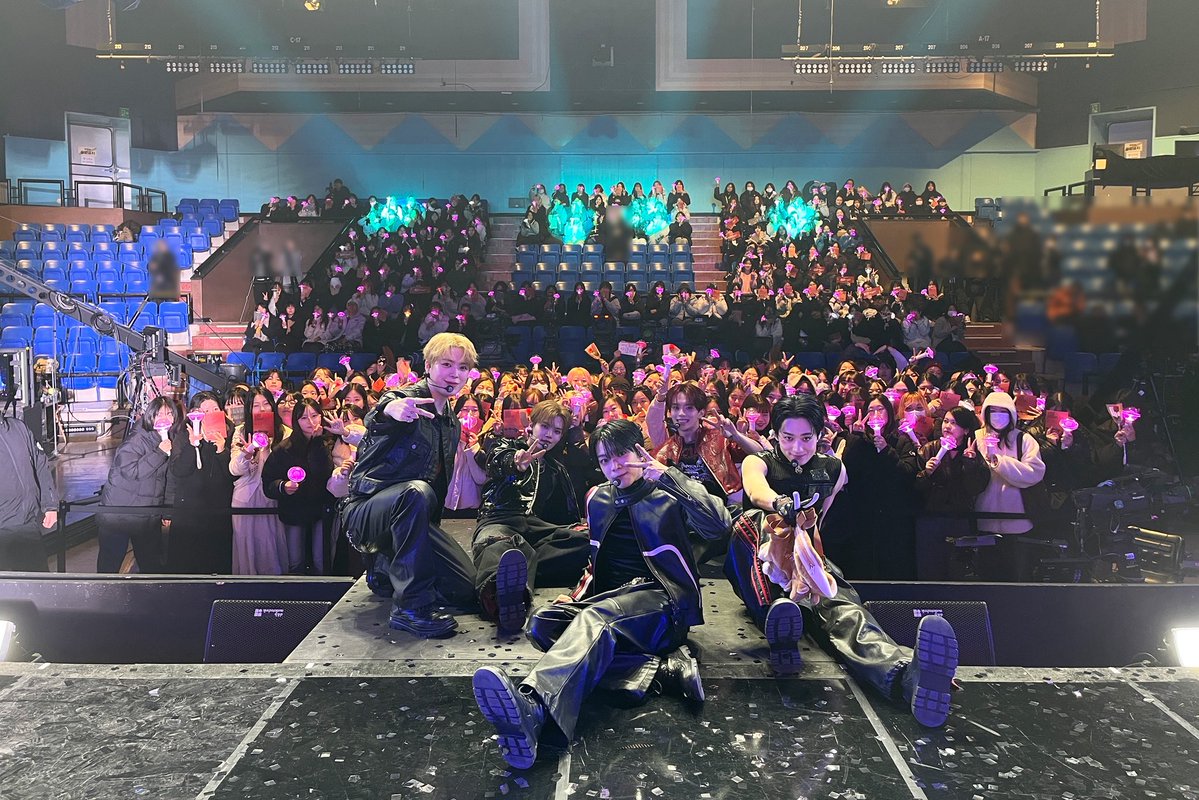 Recent activity shot of VERIVERY