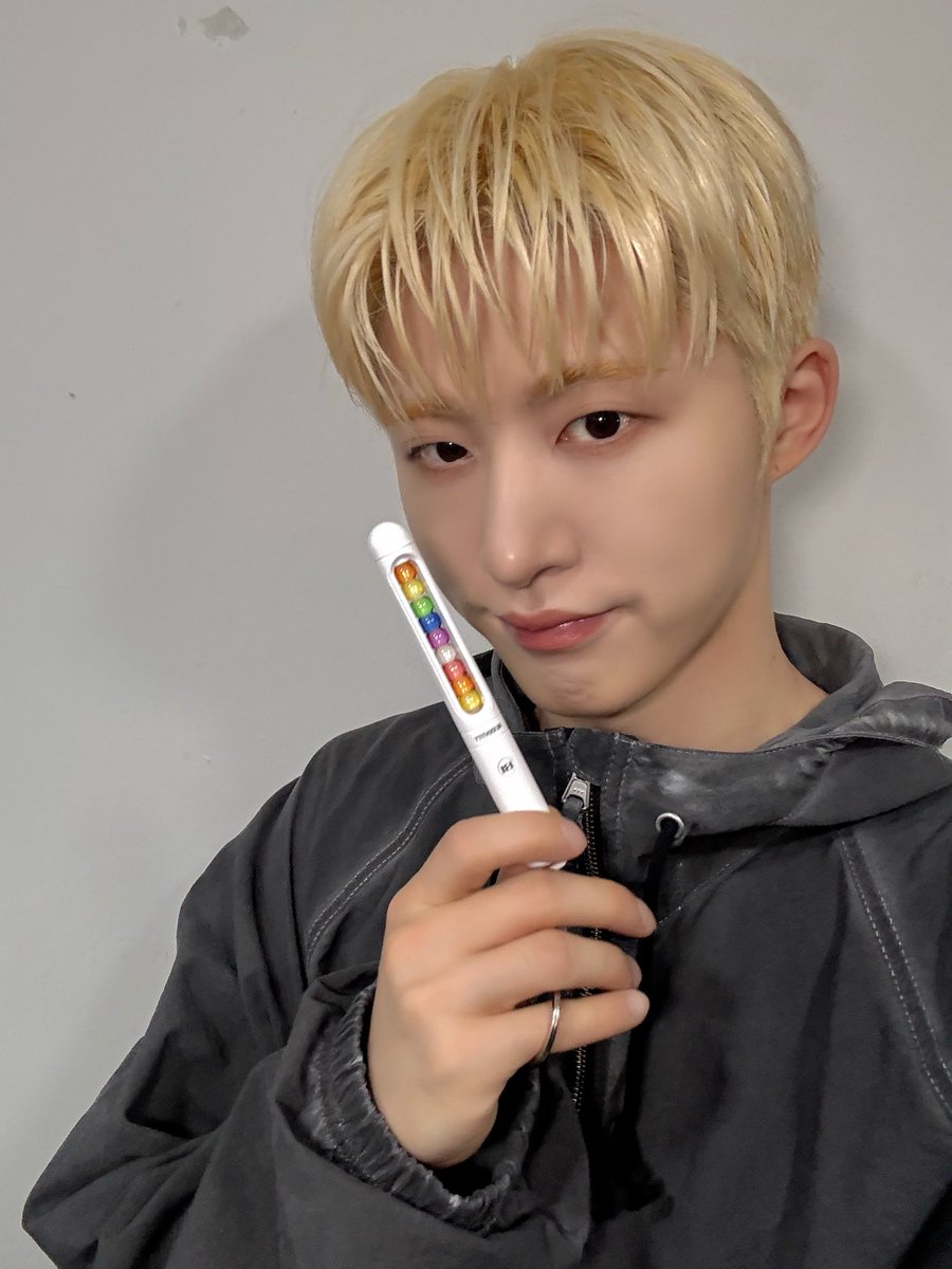 A moment captured by B.I's fan