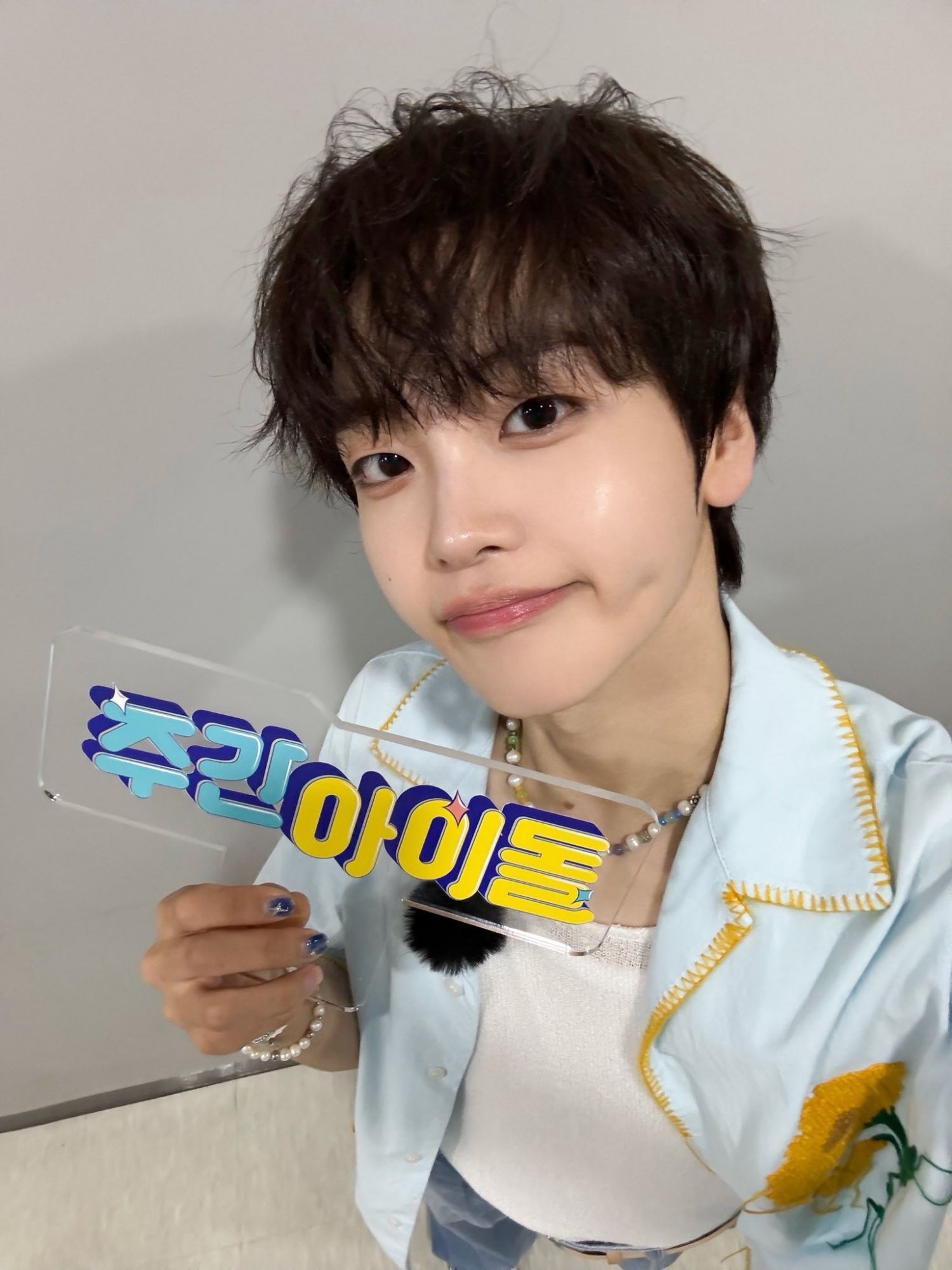 Recent activity shot of Hyeongjun (CRAVITY)