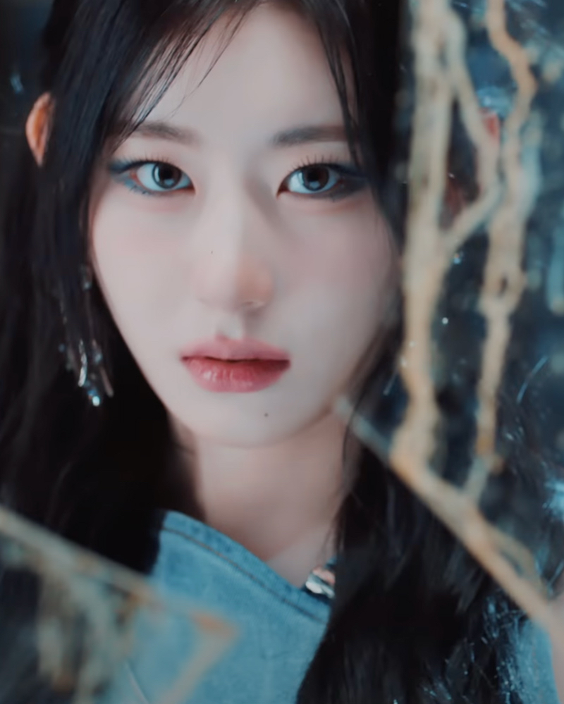 A moment captured by Chaeryeong (ITZY)'s fan