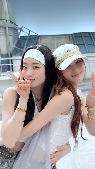 A heartfelt wallpaper shared by Dahyun (TWICE)'s fans