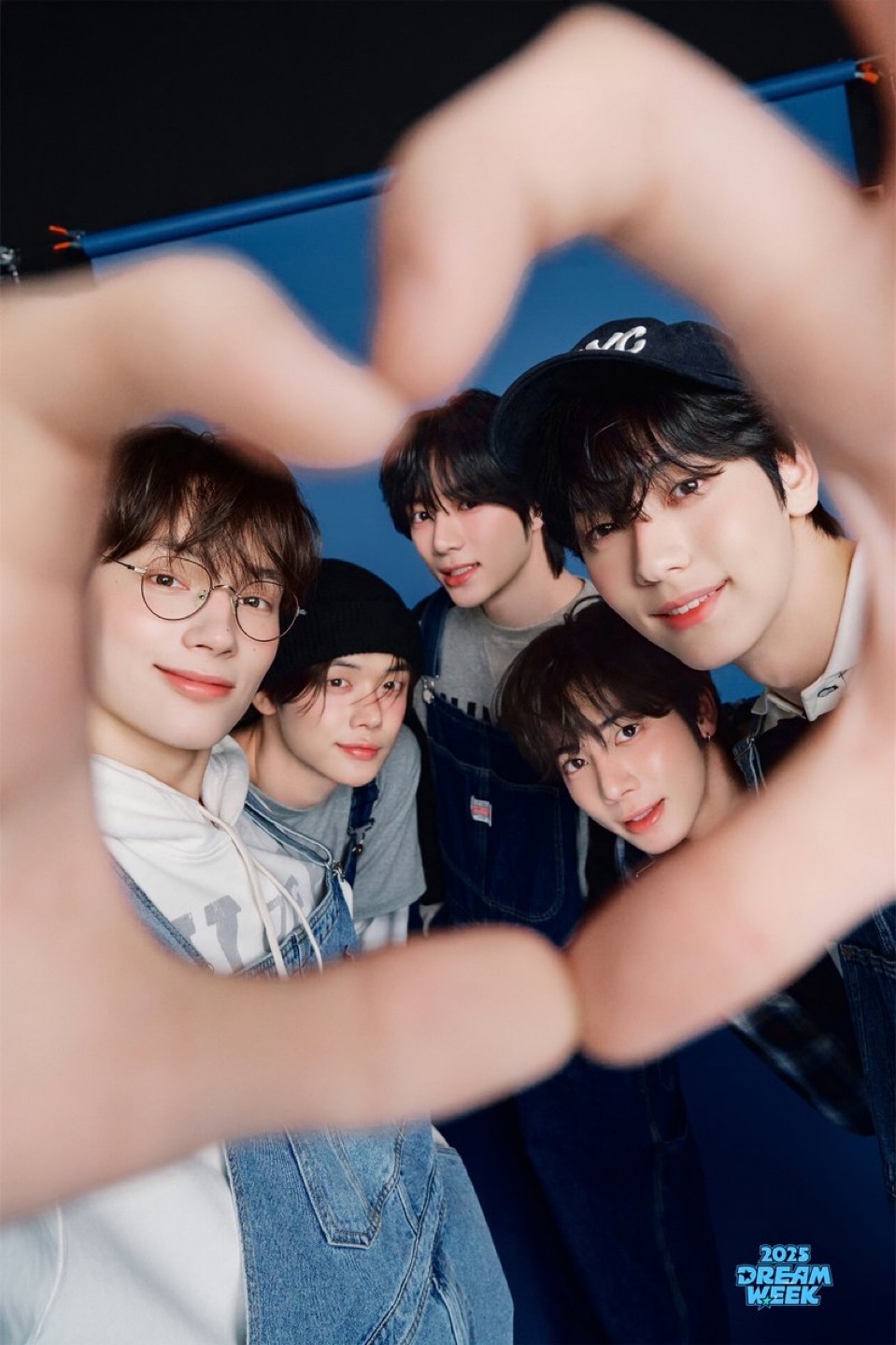 Momen yang diabadikan oleh penggemar TOMORROW X TOGETHER