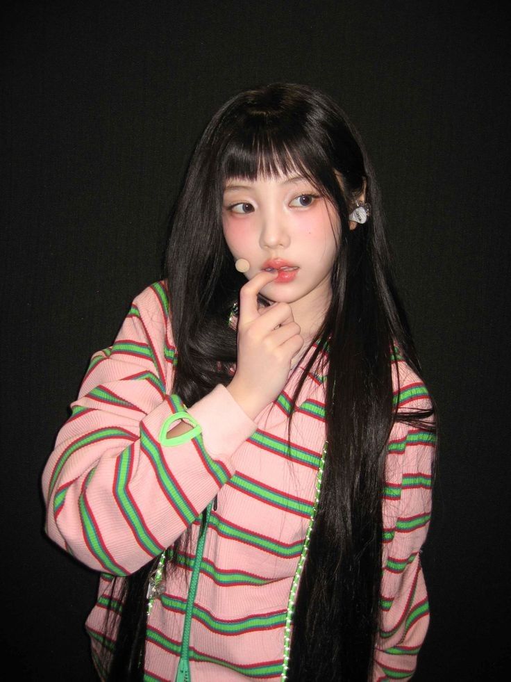 Latest photo of Wonhee (ILLIT)