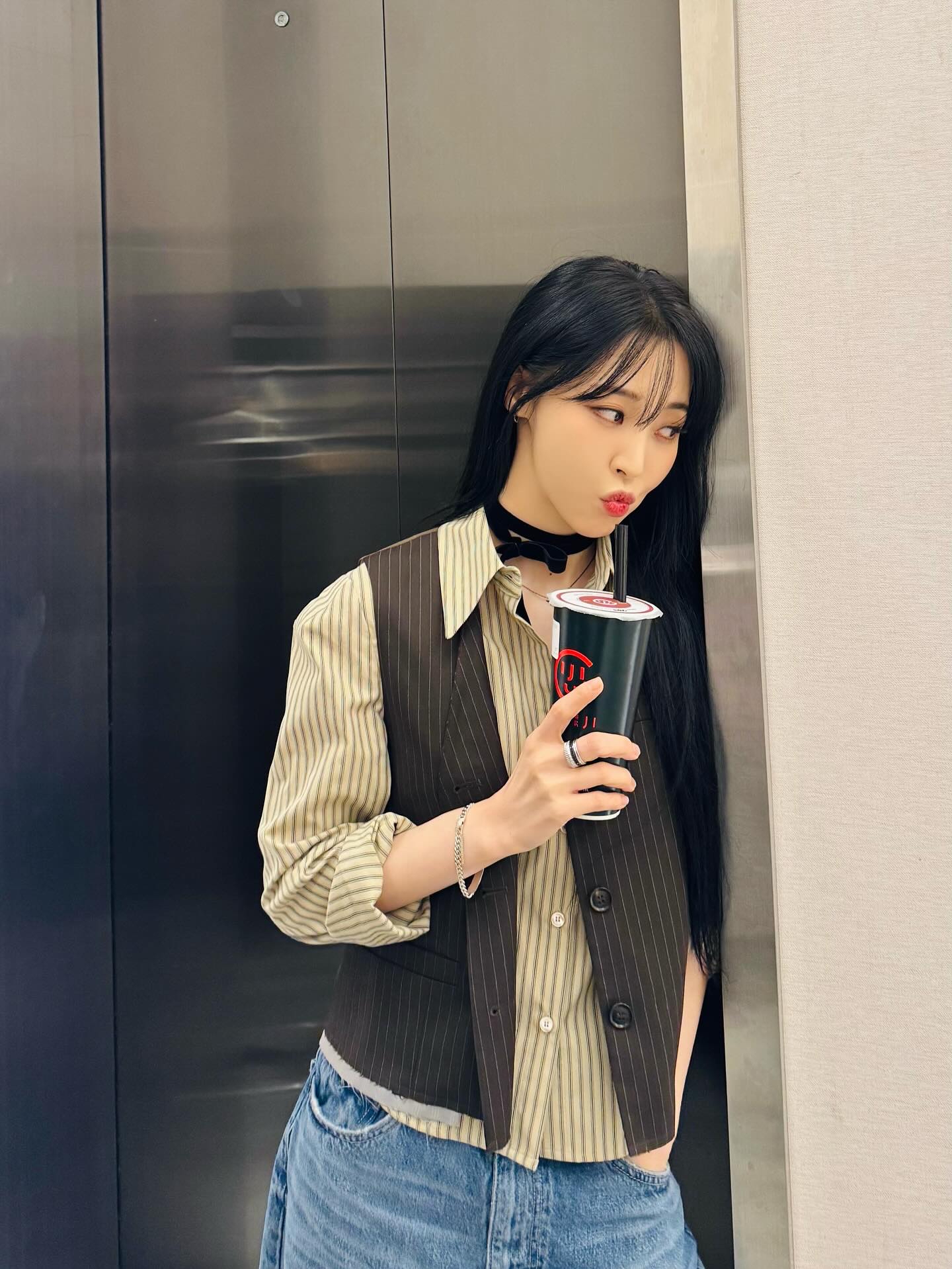 玟星 (MAMAMOO)的幕后花絮