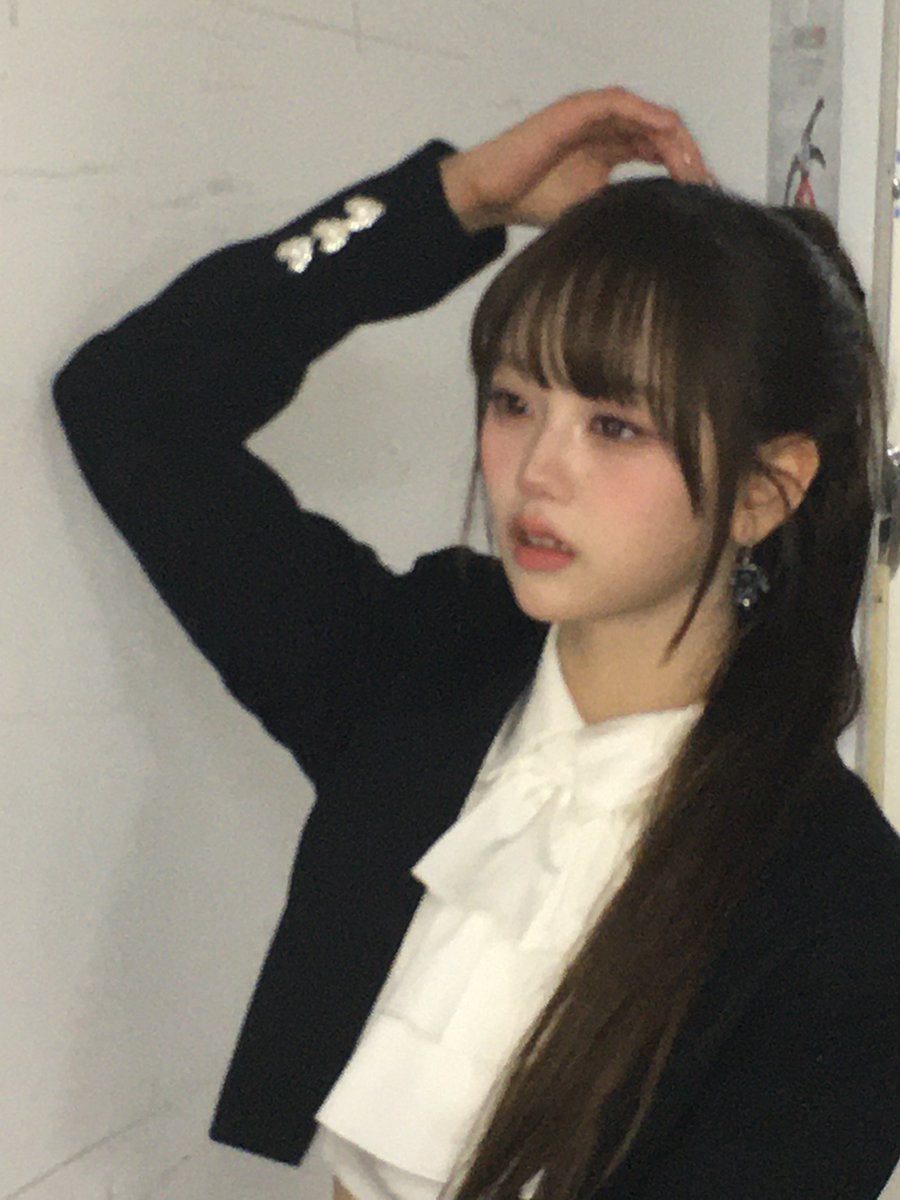 A moment captured by tripleS's fan