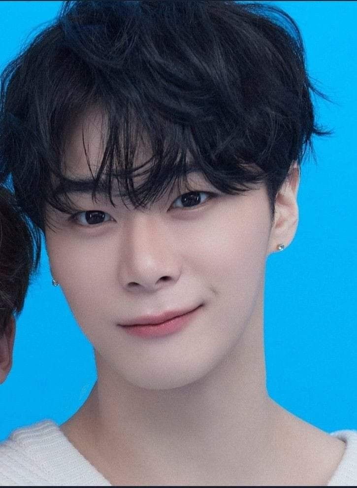 Latest photo of Moonbin (ASTRO)