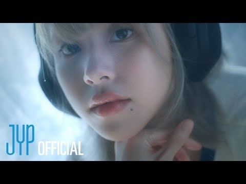 TWICEの最新写真