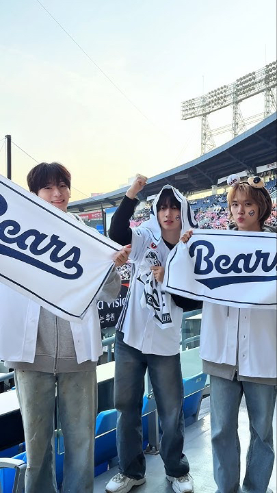 Behind-the-scenes cut of Wonjin (CRAVITY)