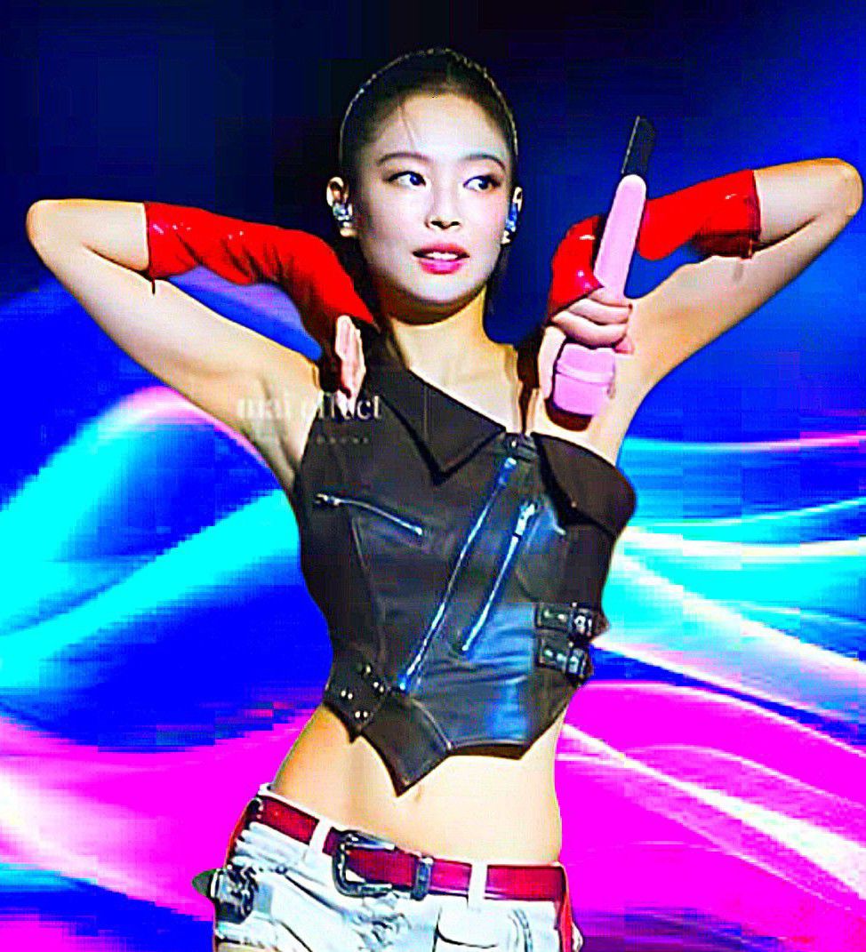 Jennie (BLACKPINK)粉丝拍下的瞬间