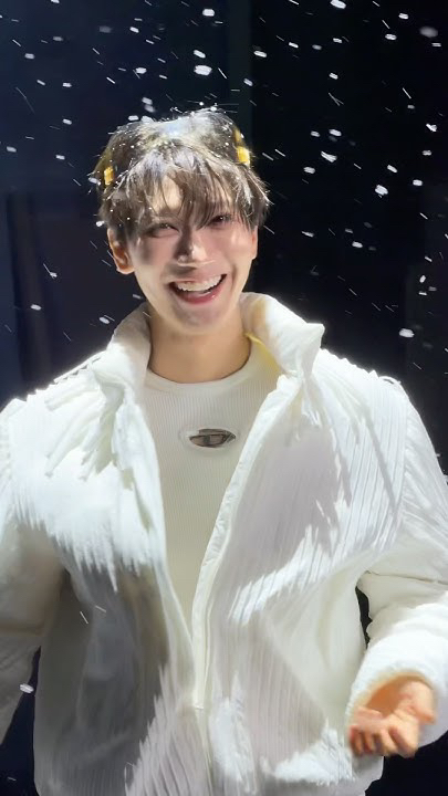 Today's most popular wallpaper in the WayV community