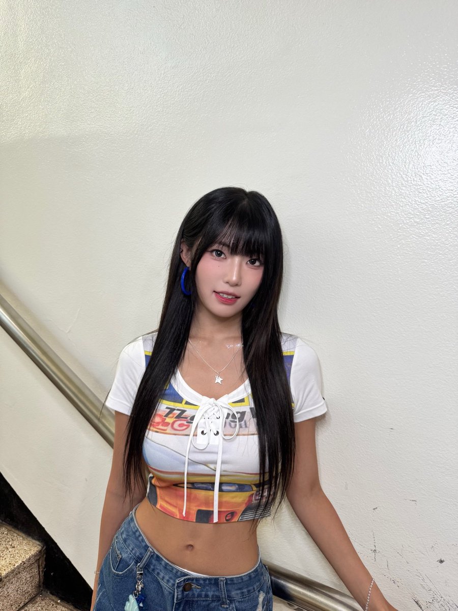 A moment captured by H1-KEY's fan