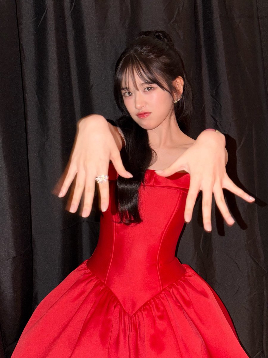 안유진 (IVE) 최근 활동샷