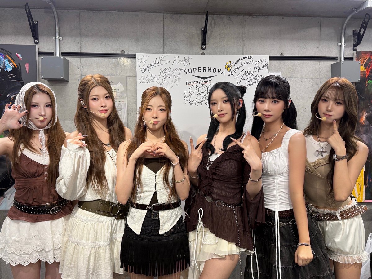 Behind-the-scenes cut of PURPLE K!SS