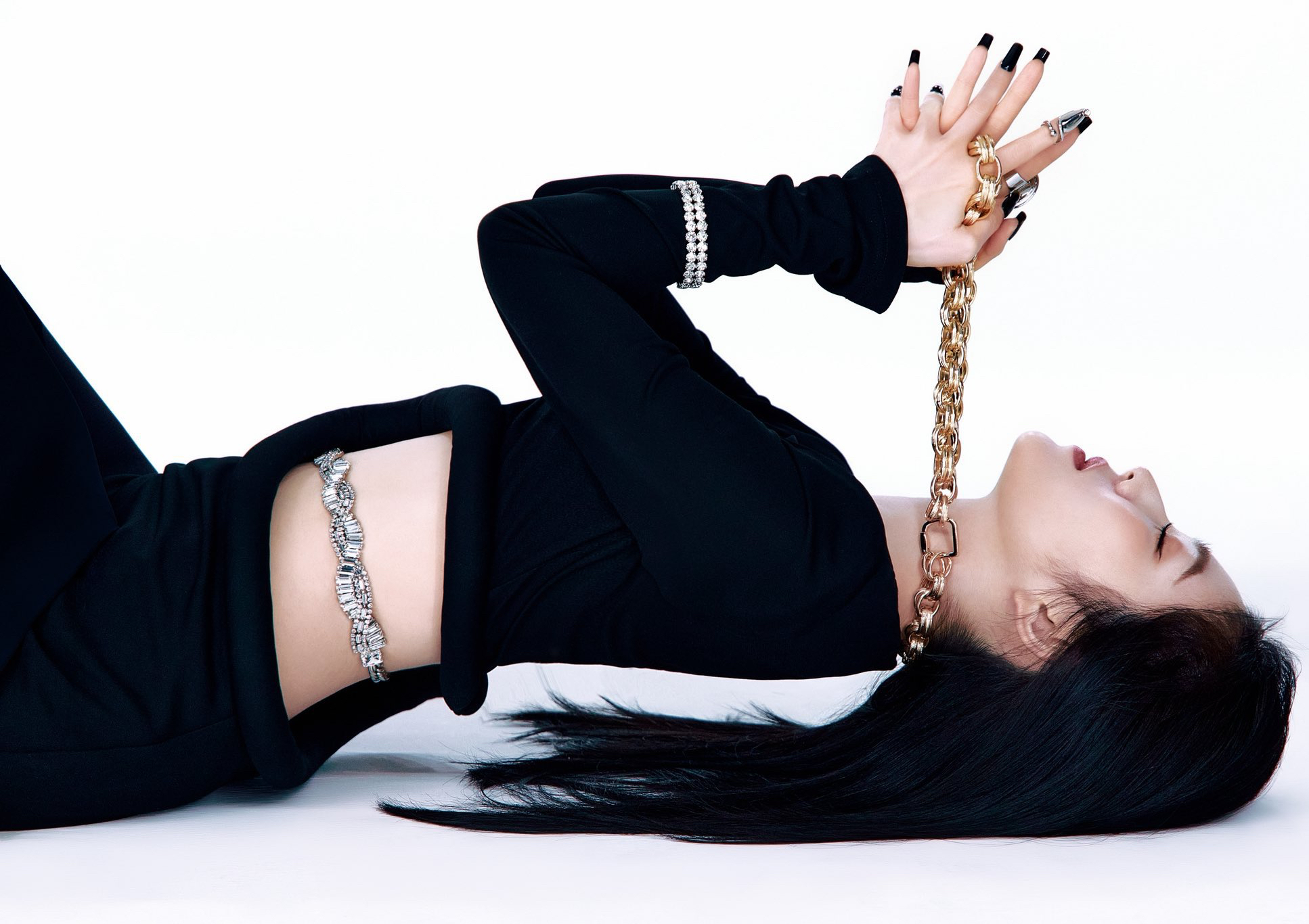 Latest photo of Irene (Red Velvet)