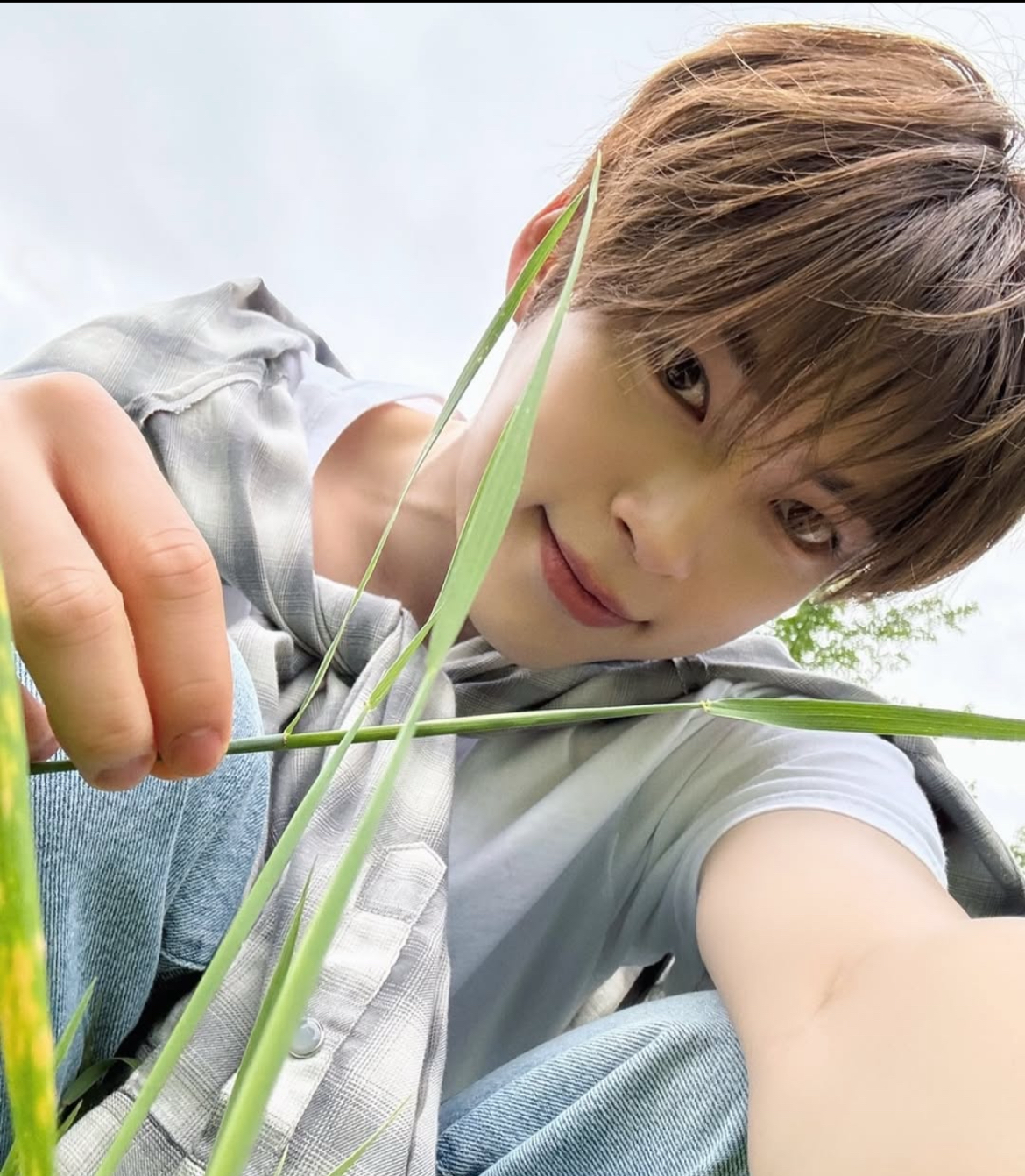 Latest photo of Sung Hanbin (ZEROBASEONE)