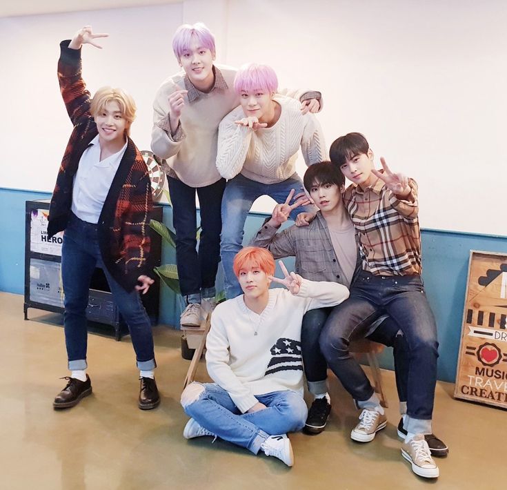 Latest photo of Moonbin (ASTRO)