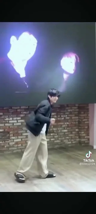 V (防彈少年團)的幕後花絮