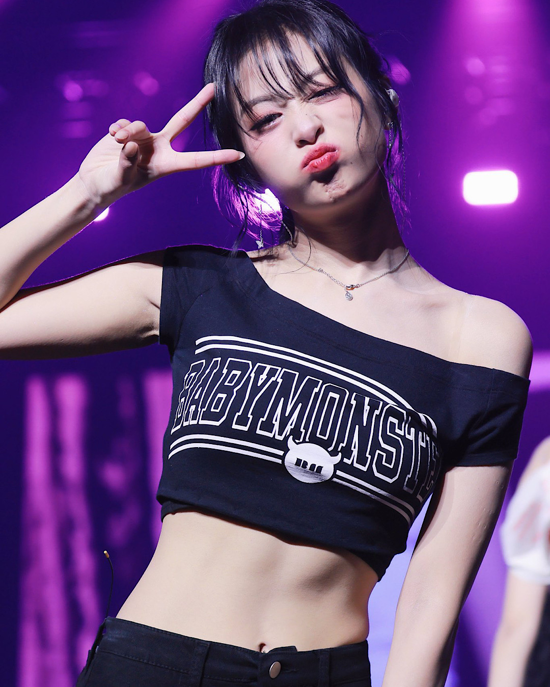 Foto aktivitas terbaru Ahyeon (BABYMONSTER)