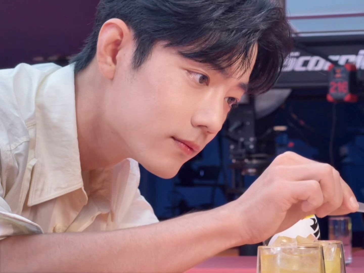 Behind-the-scenes cut of Xiao Zhan