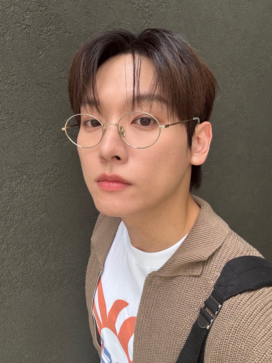 A moment captured by SF9's fan