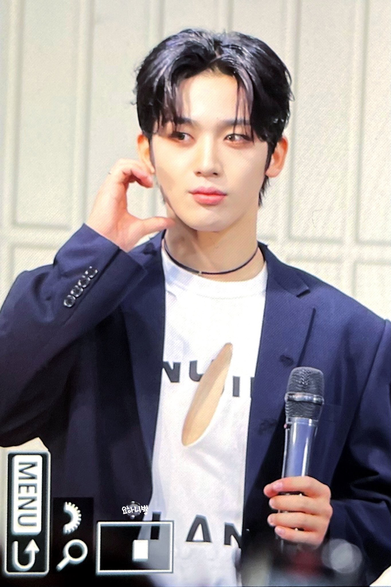 Latest photo of Kim Yohan (WEi)