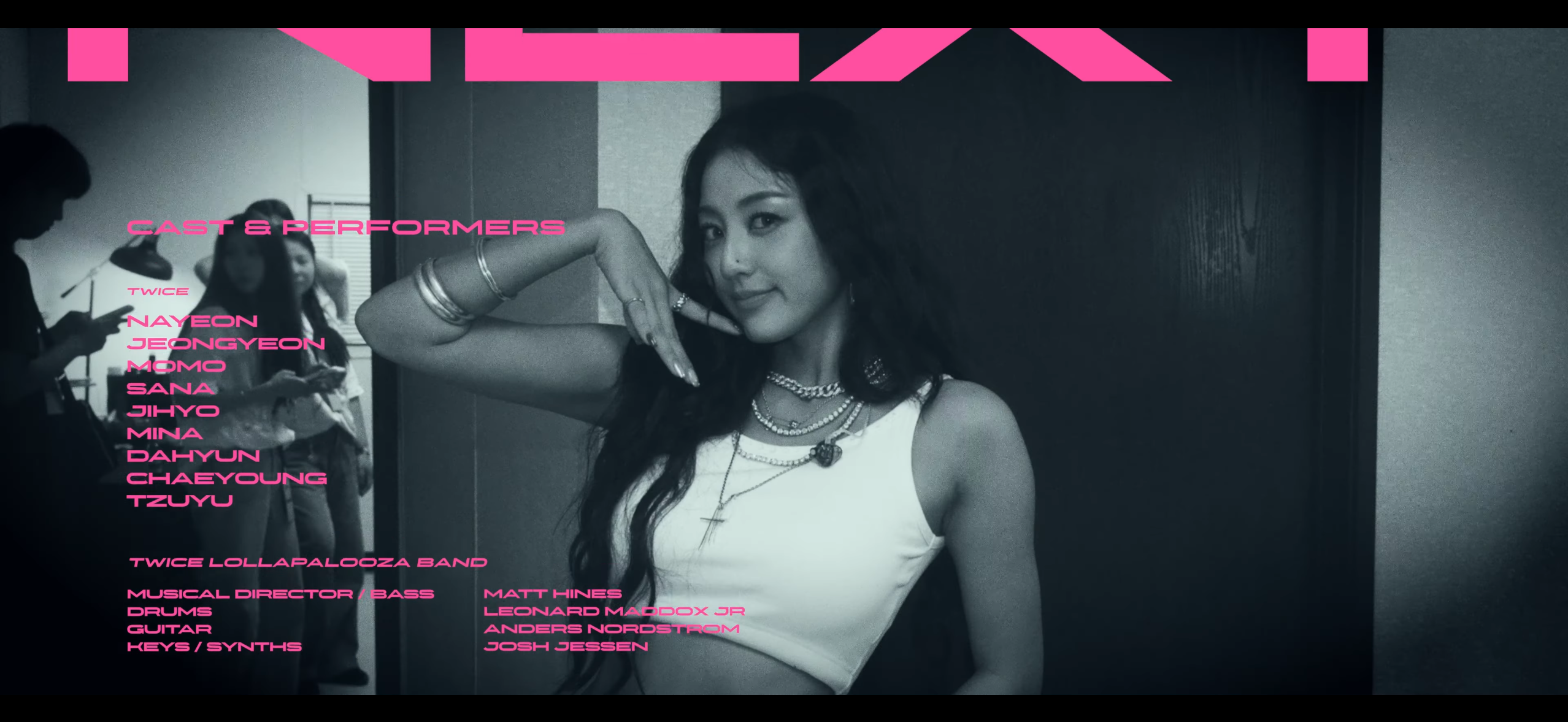 Foto aktivitas terbaru Jihyo (TWICE)