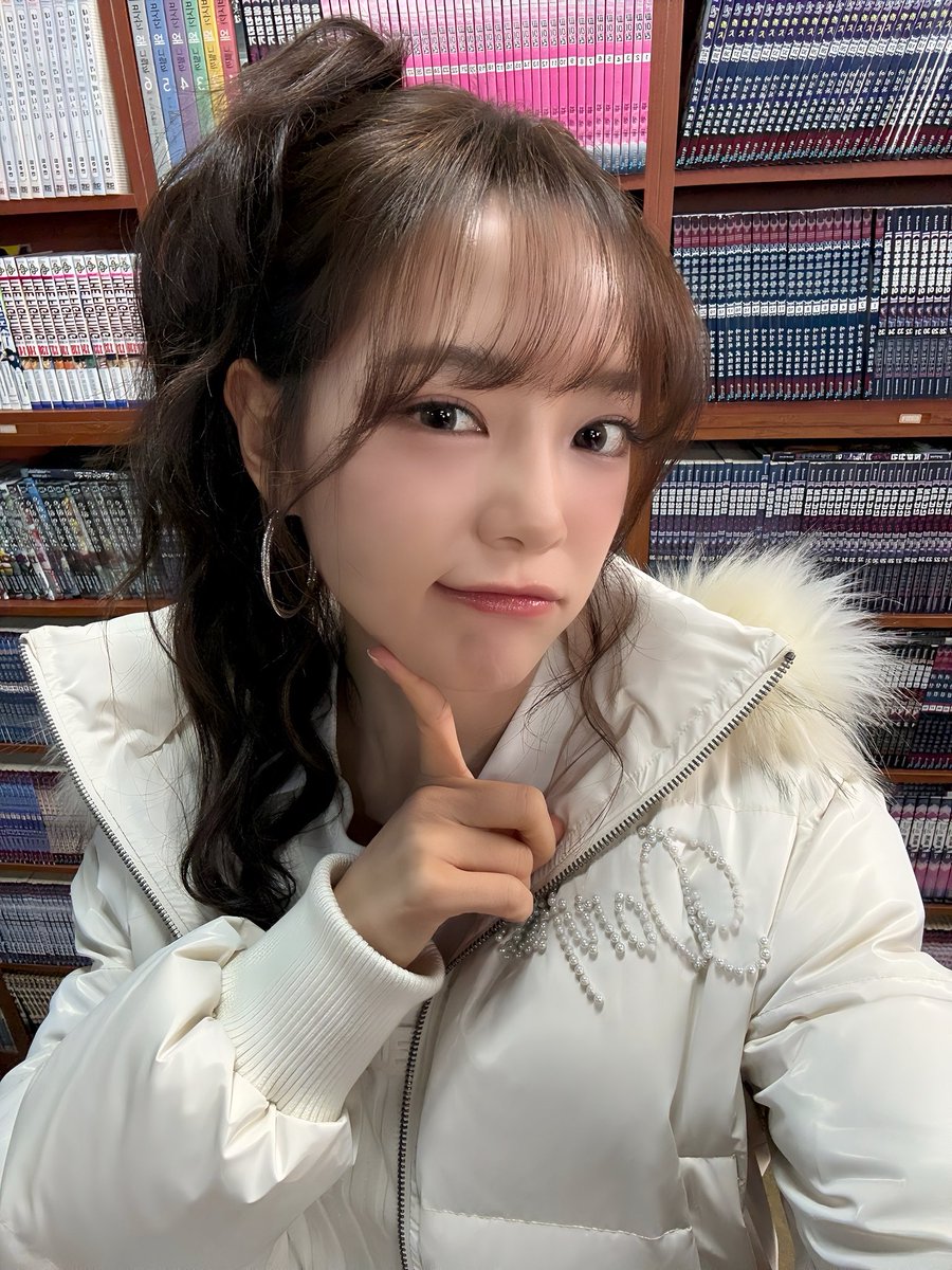 Behind-the-scenes cut of Sejeong